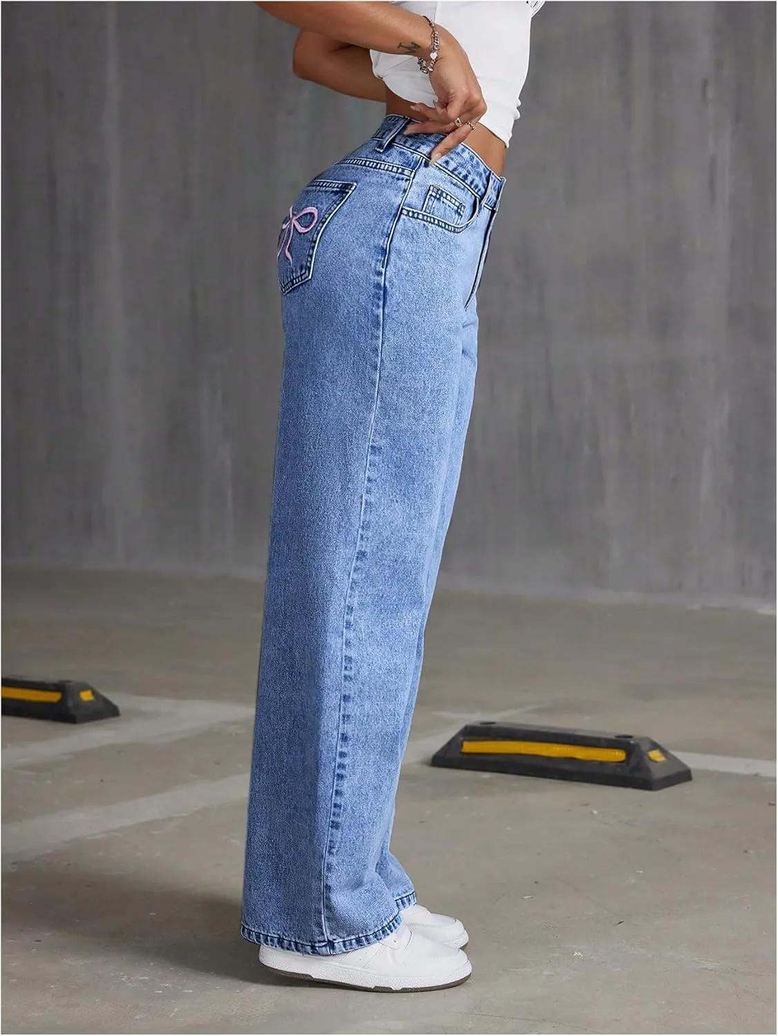Floerns Women's Bowknot Embroidery Jeans Y2k Straight Leg Boyfriend Denim Pants